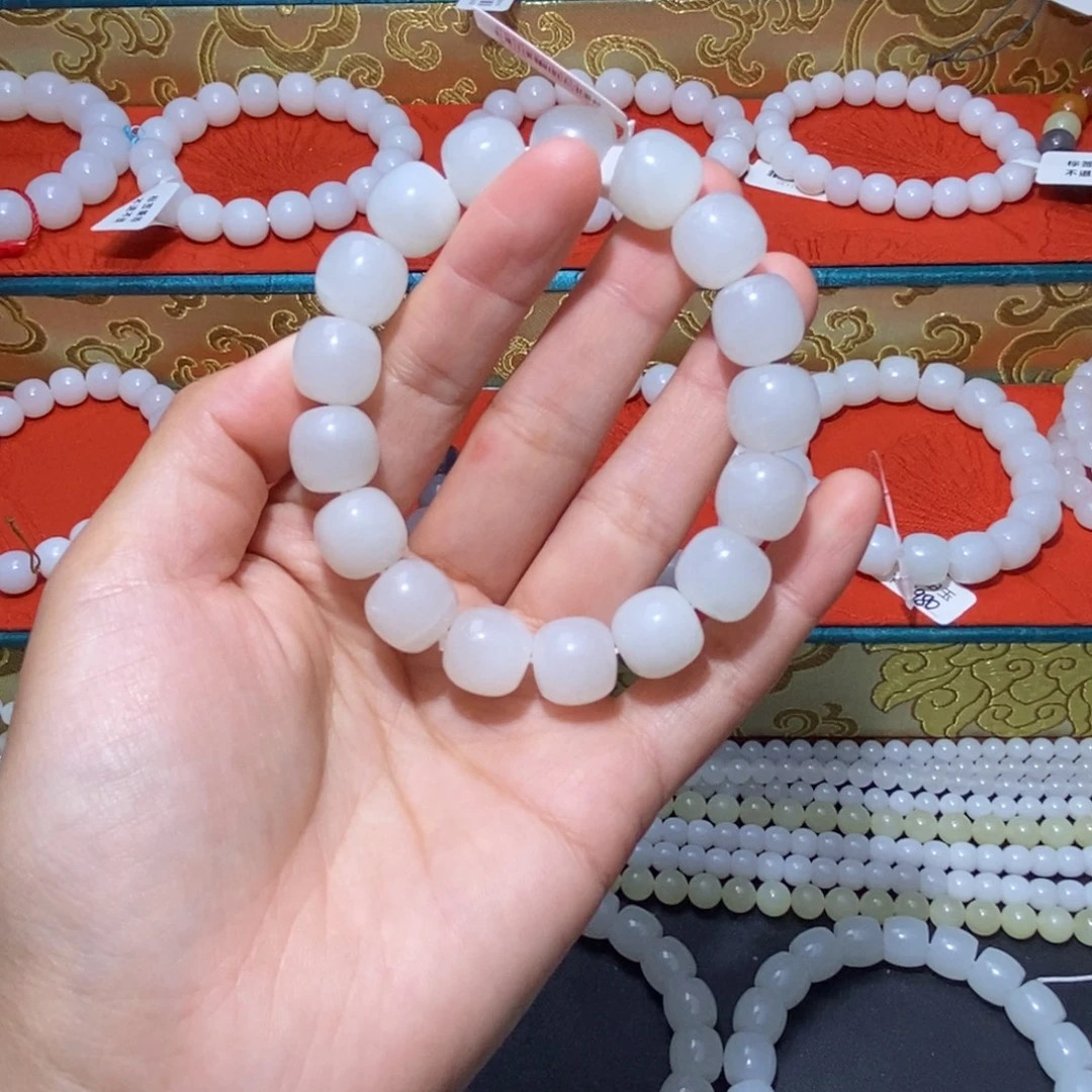 和田玉未镶嵌手链12老型微瑕