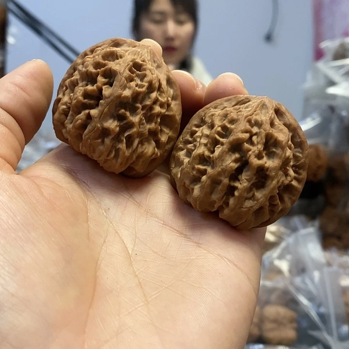 文玩核桃把件42红皮野牛小众