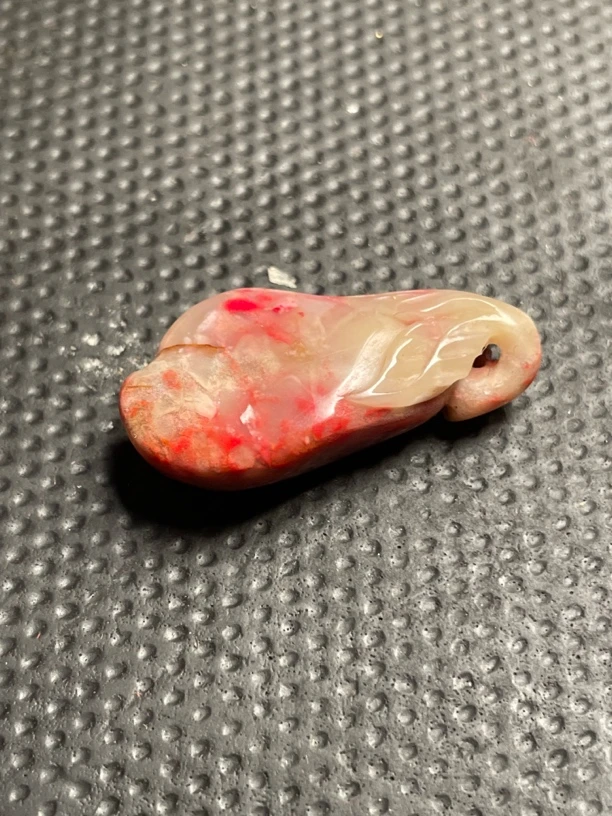 昌化冻底鸡血石特色精品挂件