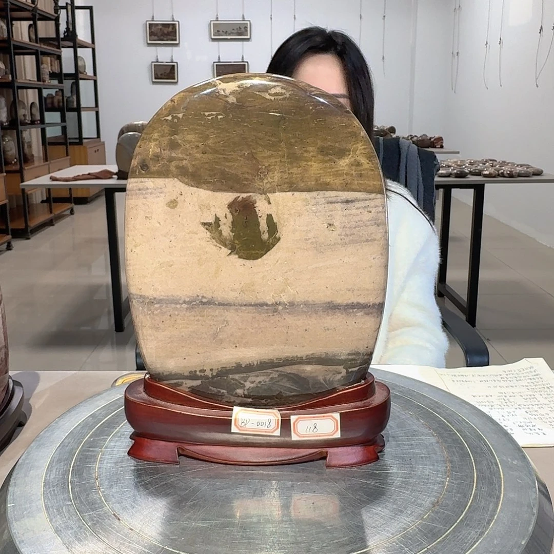 16×21×2 长江画面石摆件