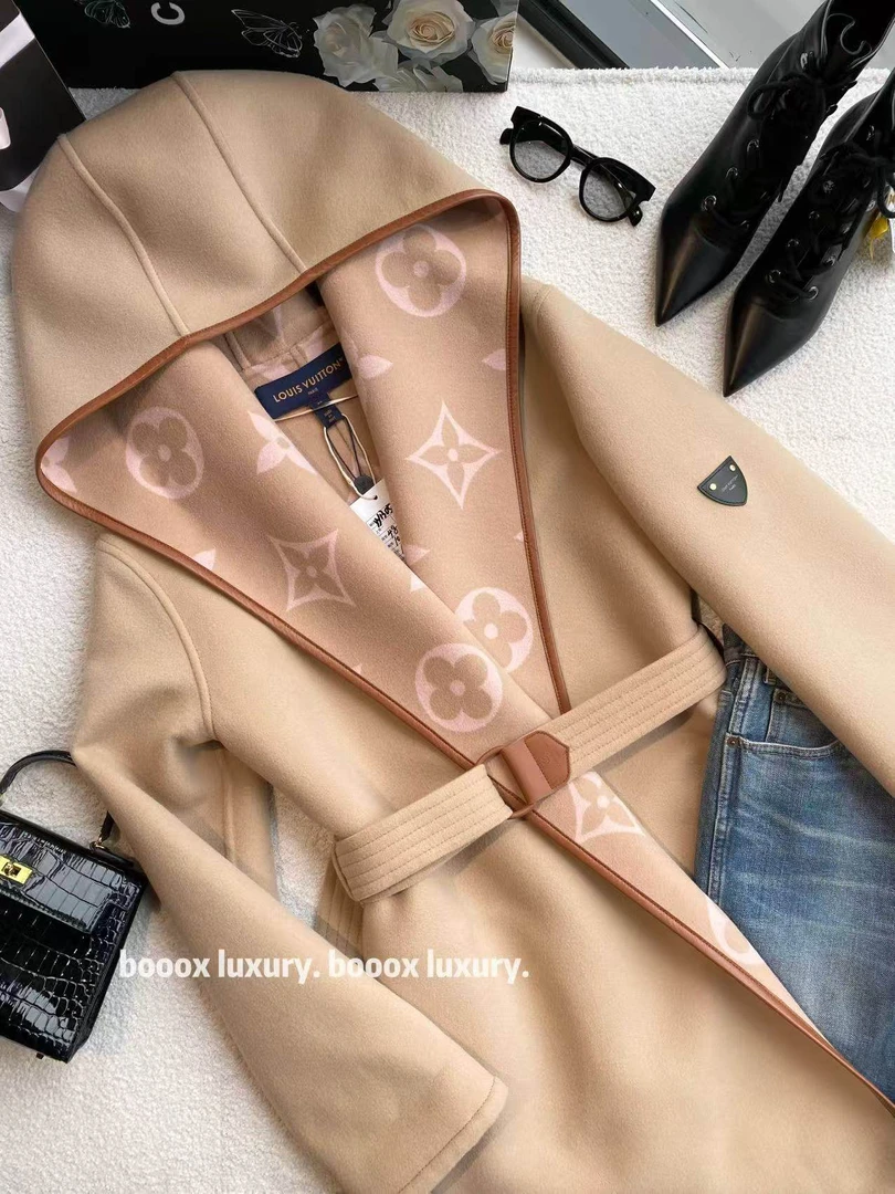 未使用 LouisVuitton/路易威登 yy1305  棉羊毛 老花浴袍大衣 36