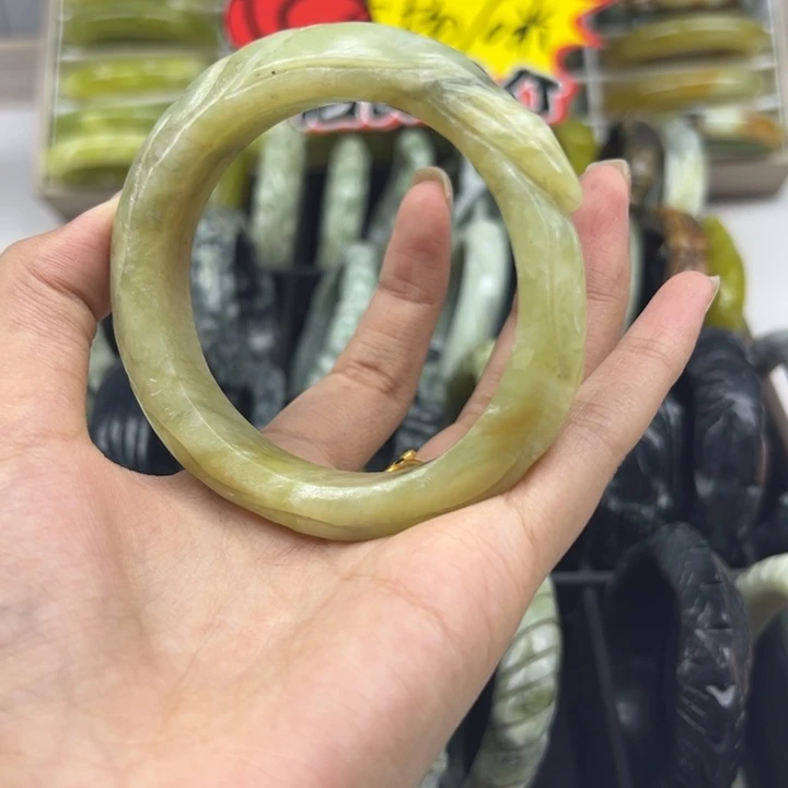 兮***】蛇纹石玉未镶嵌手镯