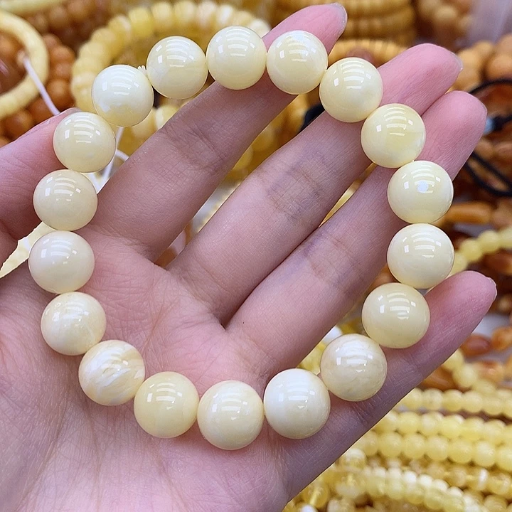 蜜蜡未镶嵌珠宝奇石