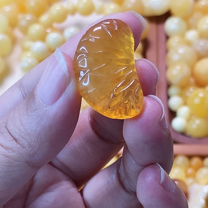 蜜蜡未镶嵌吊坠(不含链)