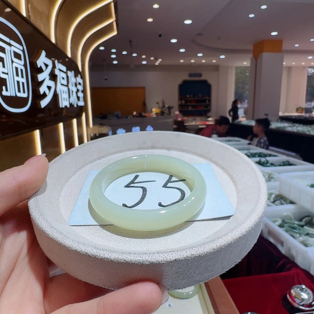 和田玉未镶嵌手镯338