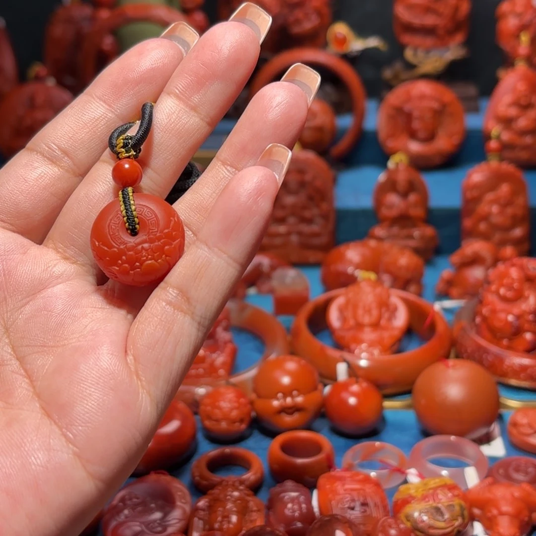 未镶嵌雕刻南红玛瑙