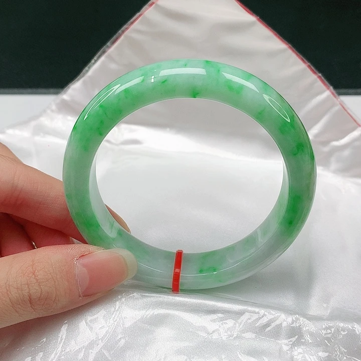 未镶嵌手镯翡翠翡翠手镯