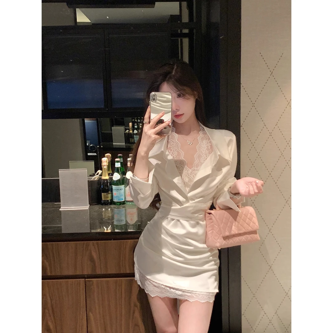 2025新款春装气质性感蕾丝衬衫短裙缎面连衣裙女
