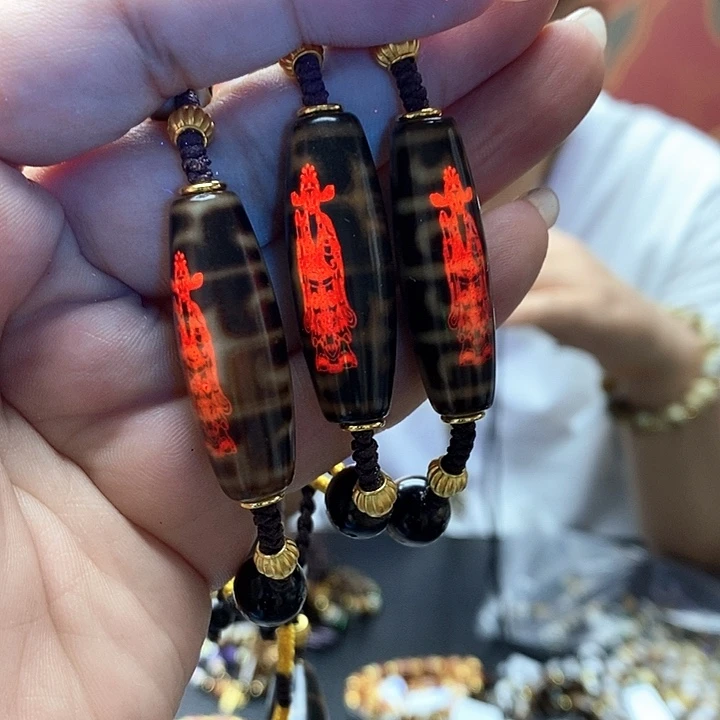 玛瑙/玉髓颈饰合金多样性发其一