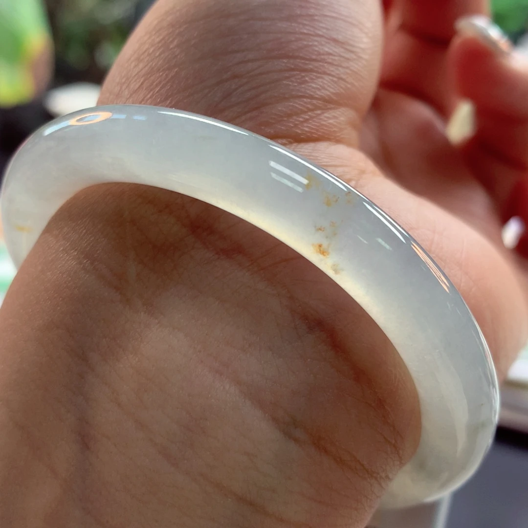翡翠手镯未镶嵌极光洒金53圆条14号88