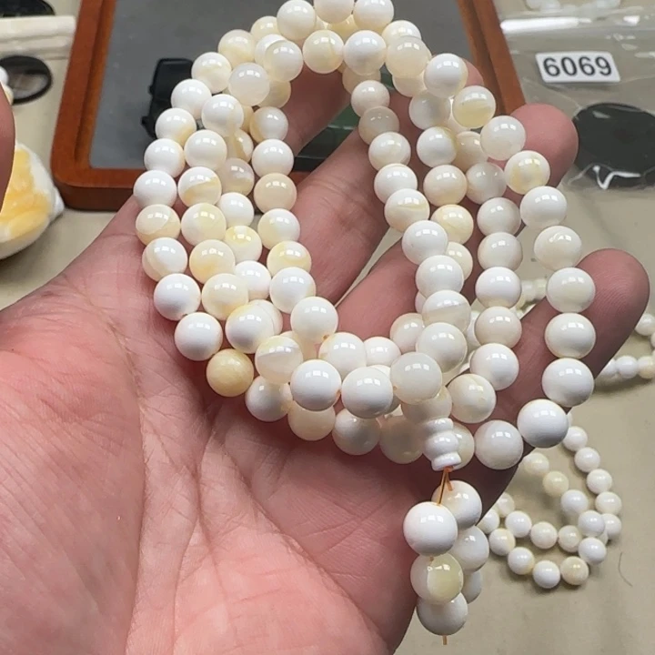 白玉菩提吊坠黄色337