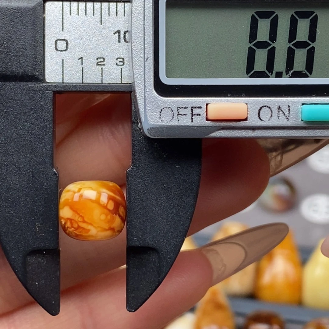 裸石琥珀未镶嵌老型