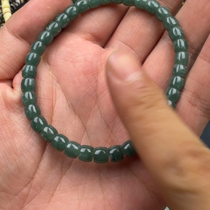 易***未镶嵌挂件翡翠翡翠直切一条定向