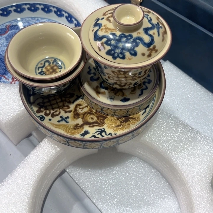 瓷片釉里金狮子五件套全品