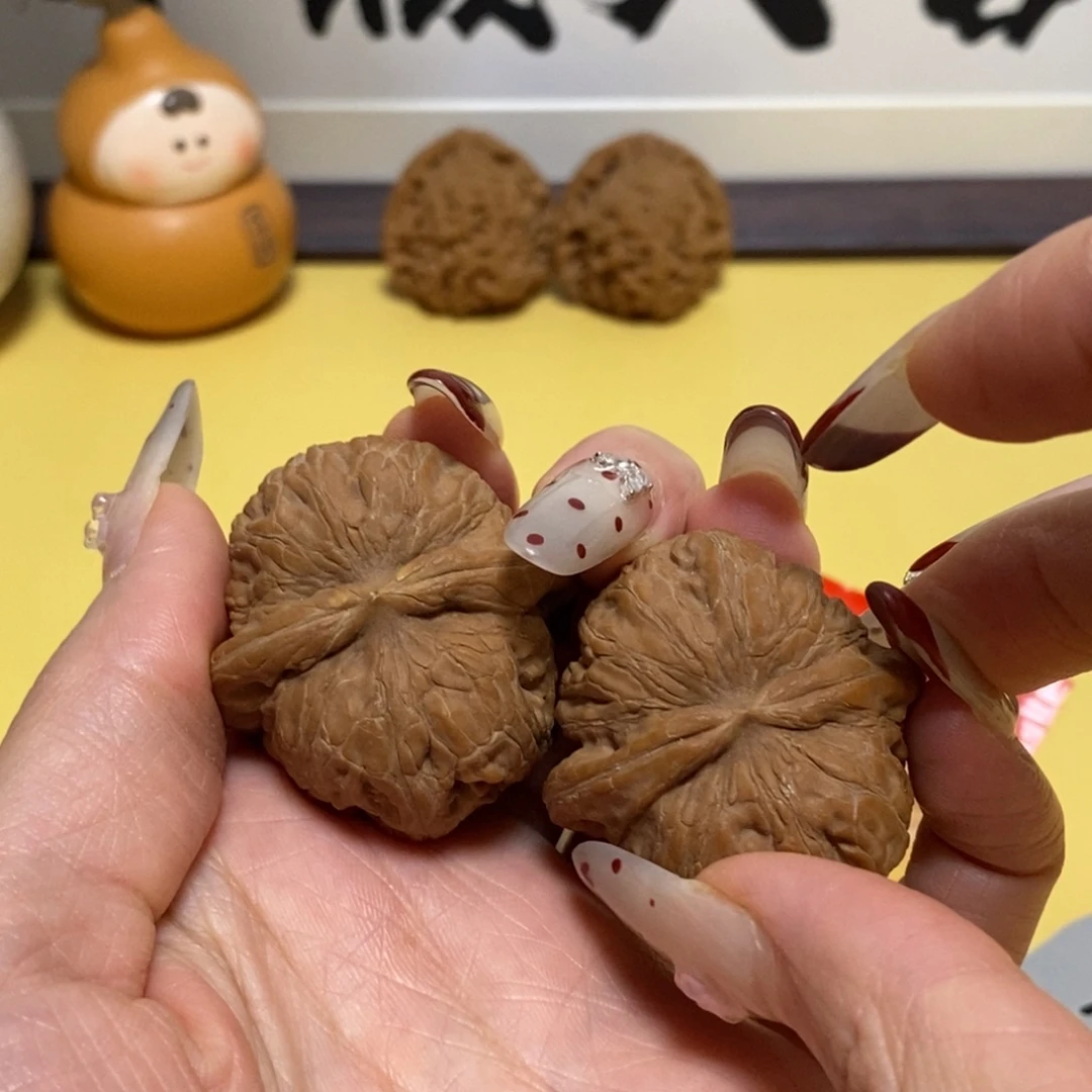 文玩核桃吊坠练手黄尖元宝（无运险）