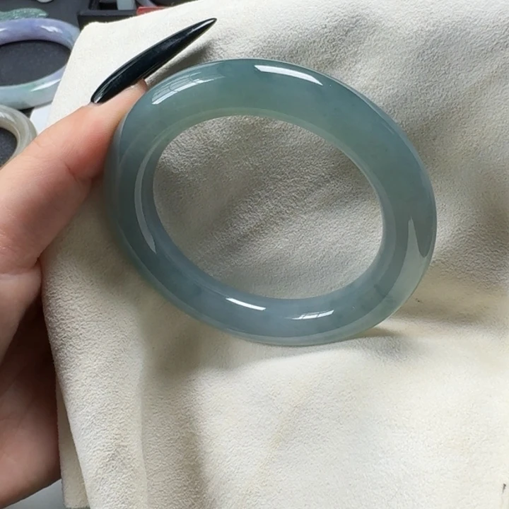 翡翠手镯未镶嵌17号54.5圆条飘花