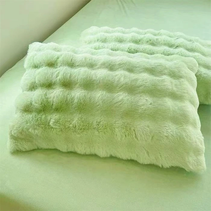 樱花绒语・云朵触感双面绿色毛绒抱枕 治愈系卧室软萌担当
