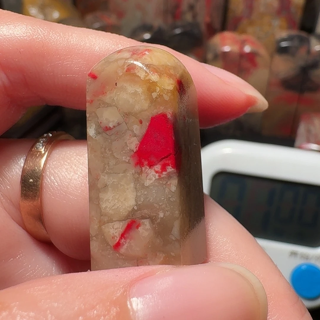 昌化鸡血石隔*茶昌化鸡血石