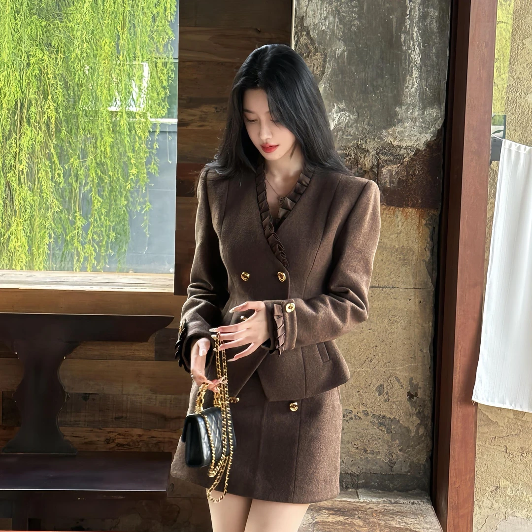 高级感时尚干练气质轻奢套装女秋冬高端小香风咖色外套半裙两件套