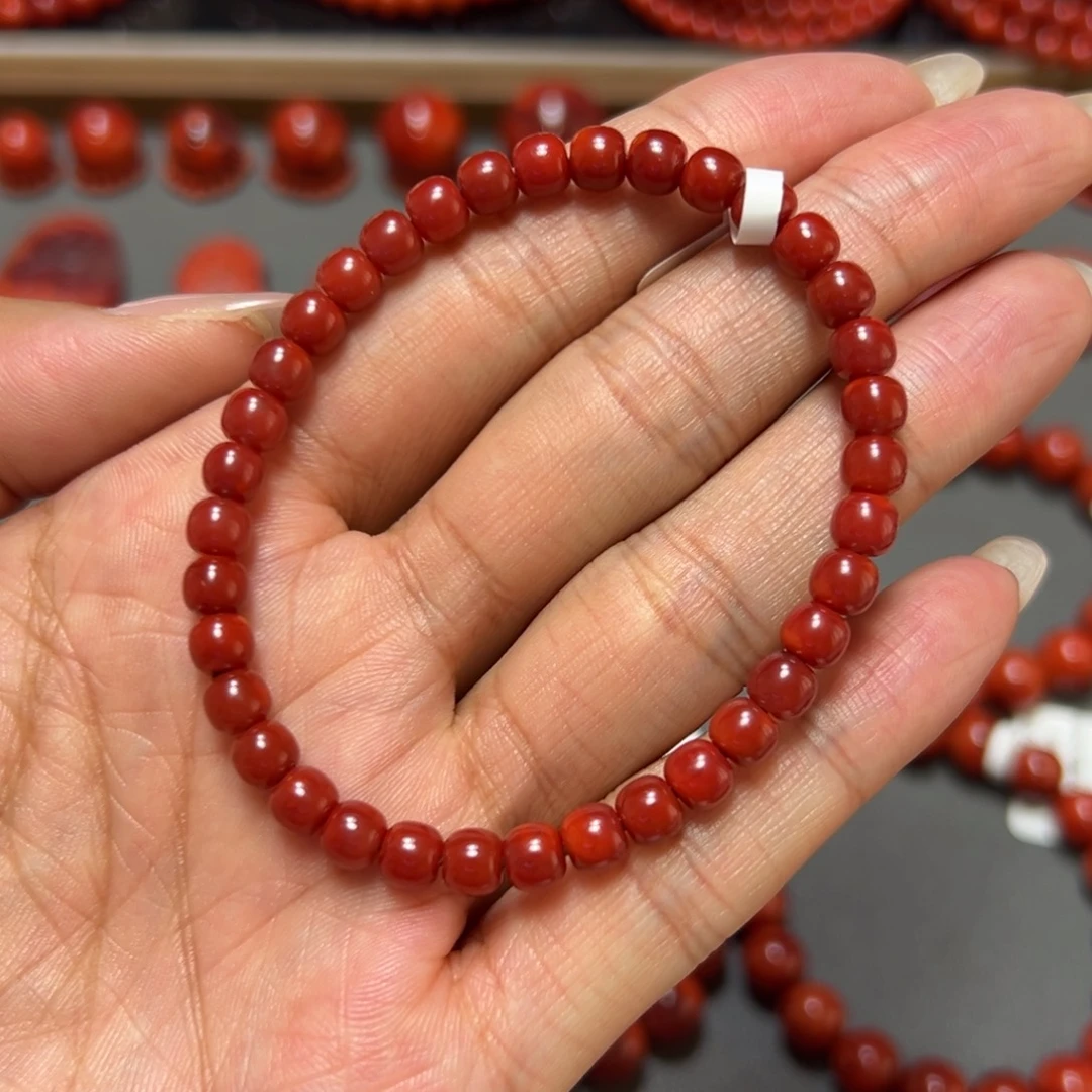 南红玛瑙未镶嵌手串 牛血锦红 约5.3mm 毕业