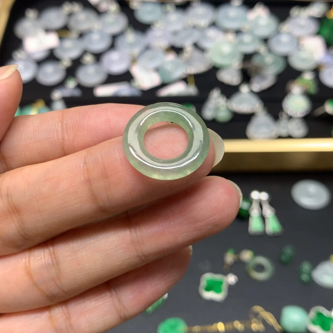 吊坠(不含链)未镶嵌翡翠有纹袭