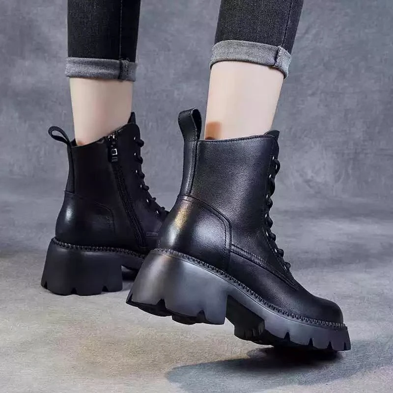 休闲日式休闲风女马丁靴时尚时装靴系带纯色圆头秋冬52136