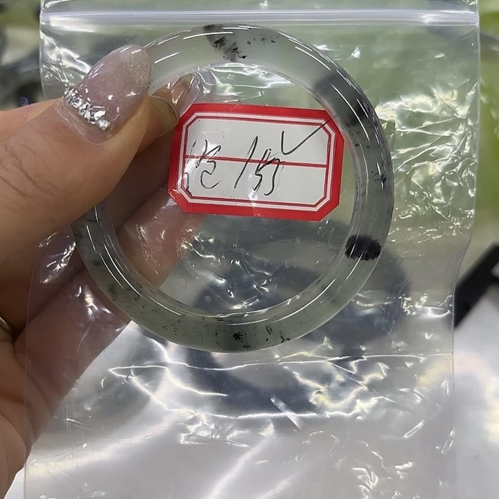 泡***季蛇纹石玉未镶嵌手镯