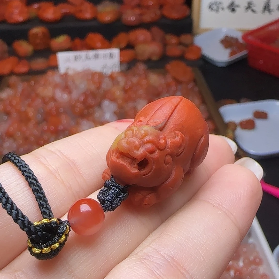 南红玛瑙未镶嵌颈饰