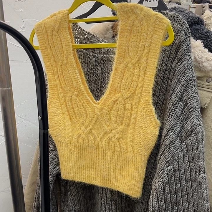 苏***染今天新款 黄色针织背心