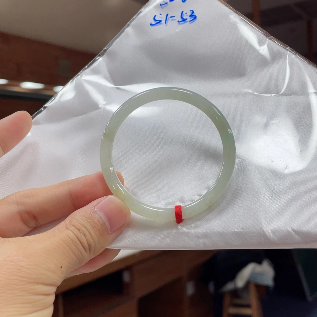 翡翠手镯未镶嵌买断