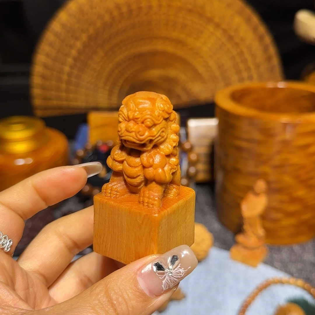 柏木（崖柏）手把件