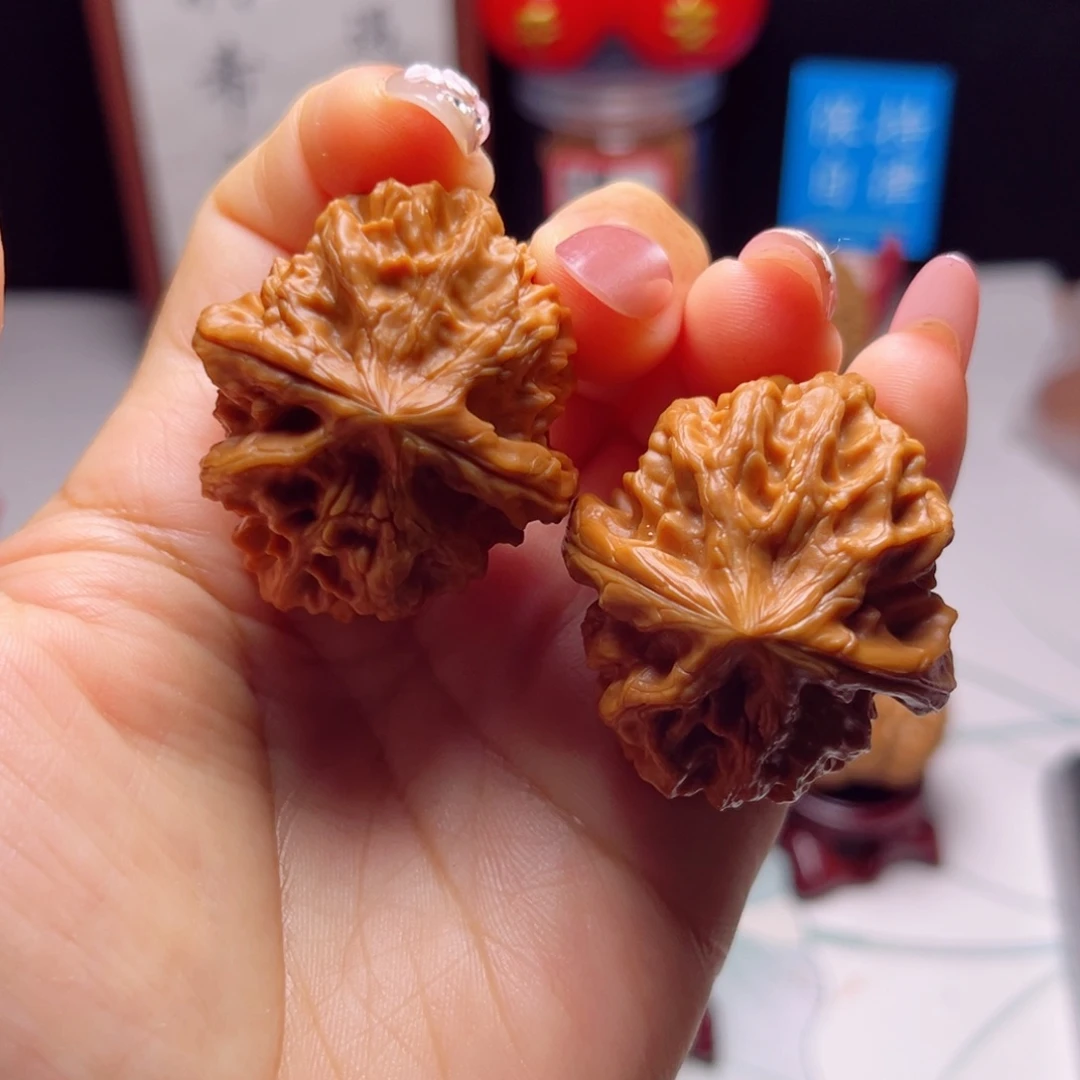 文玩核桃吊坠大肚曹大龙