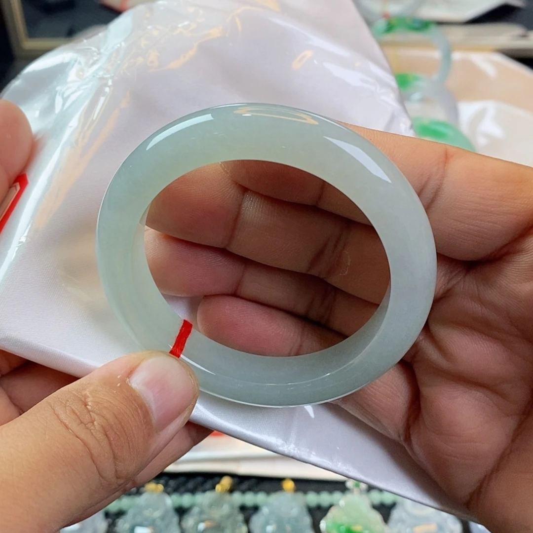 【闪购商品】未镶嵌手镯翡翠