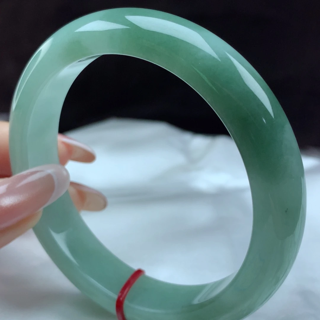 翡翠手镯未镶嵌95246，