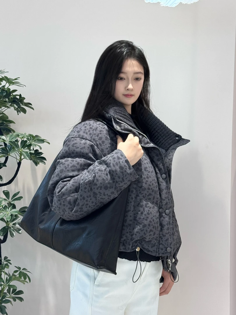 立领豹纹宽松型保暖轻薄休闲风显瘦网红短款百搭