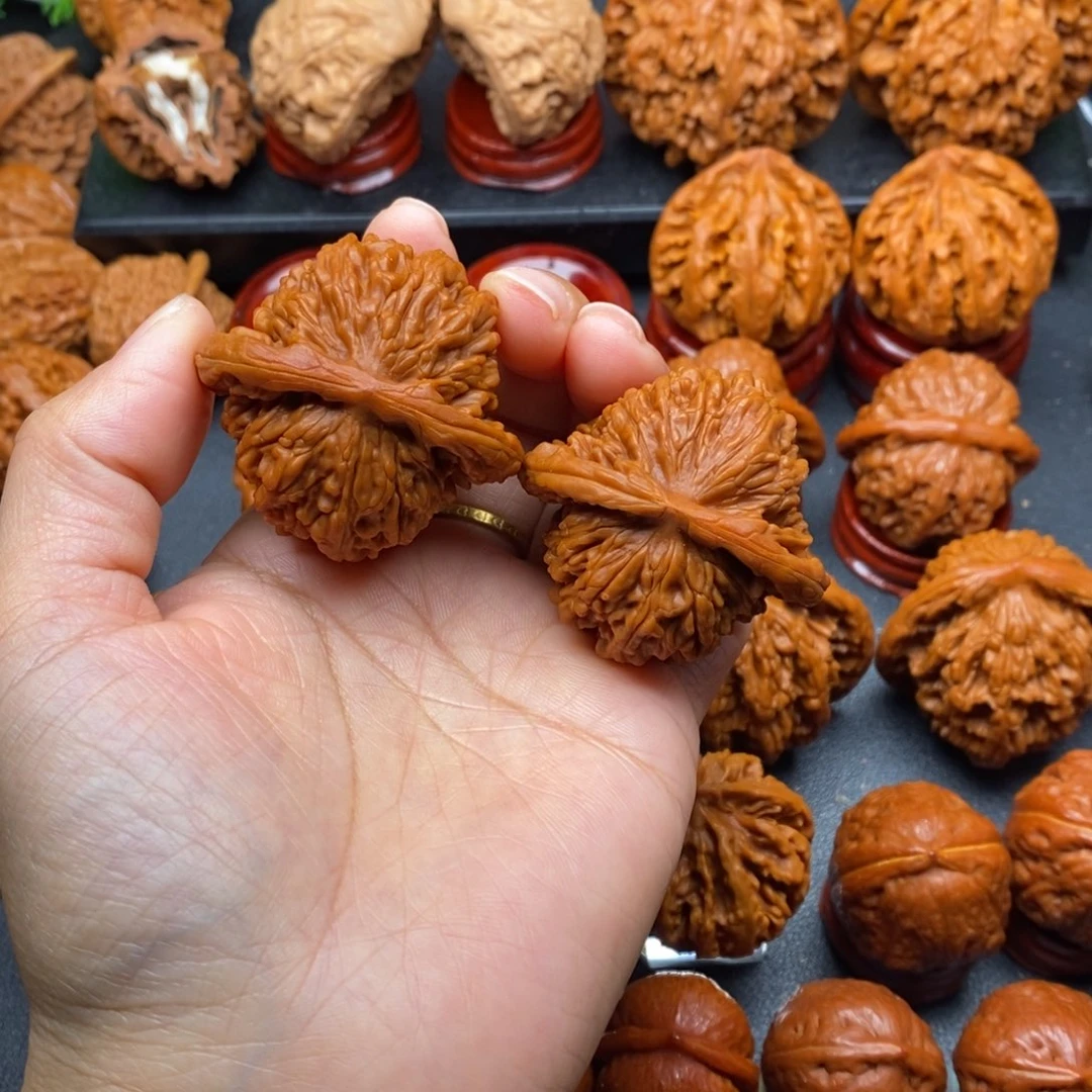 文玩核桃把件42四座楼