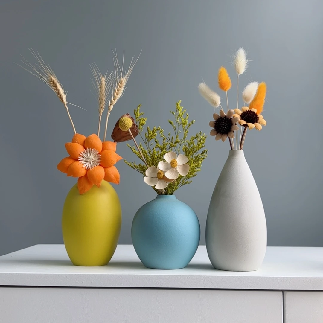 摆件陶瓷小花瓶摆件含花总高约20-30cm