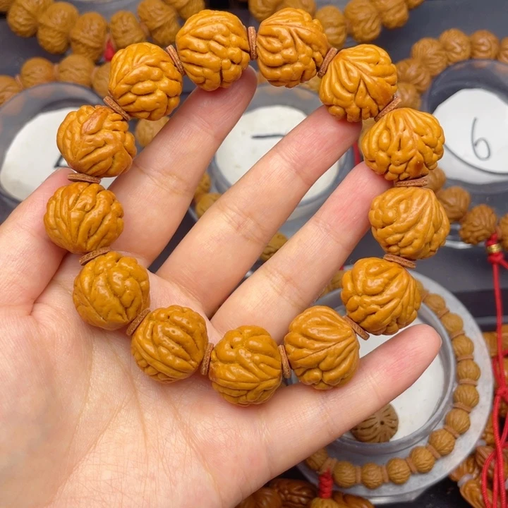 桃核吊坠疙瘩龙2.1