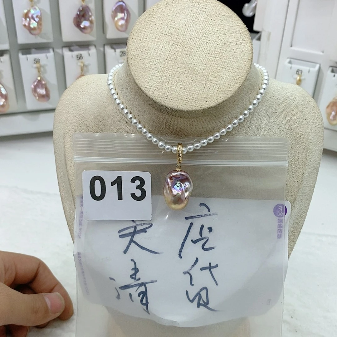 淡水珍珠颈饰合金