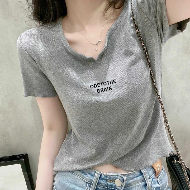 2025新款正肩螺纹V领口短袖T恤女设计感修身显瘦打底衫上衣春夏季