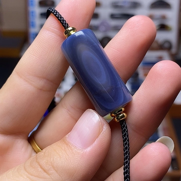 玛瑙/玉髓未镶嵌颈饰有瑕疵