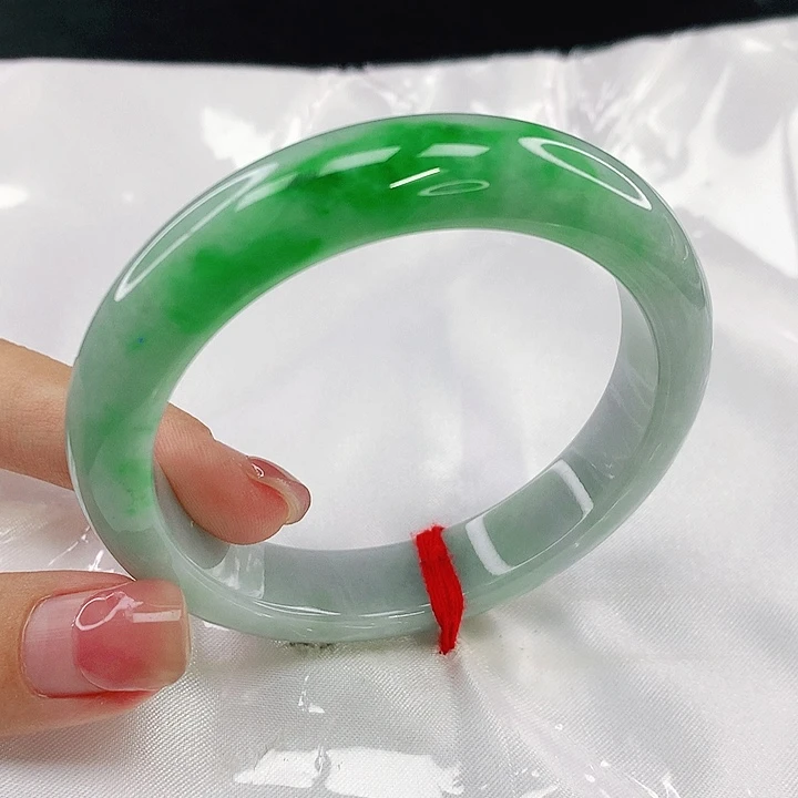 翡翠未镶嵌手镯圈53，85082