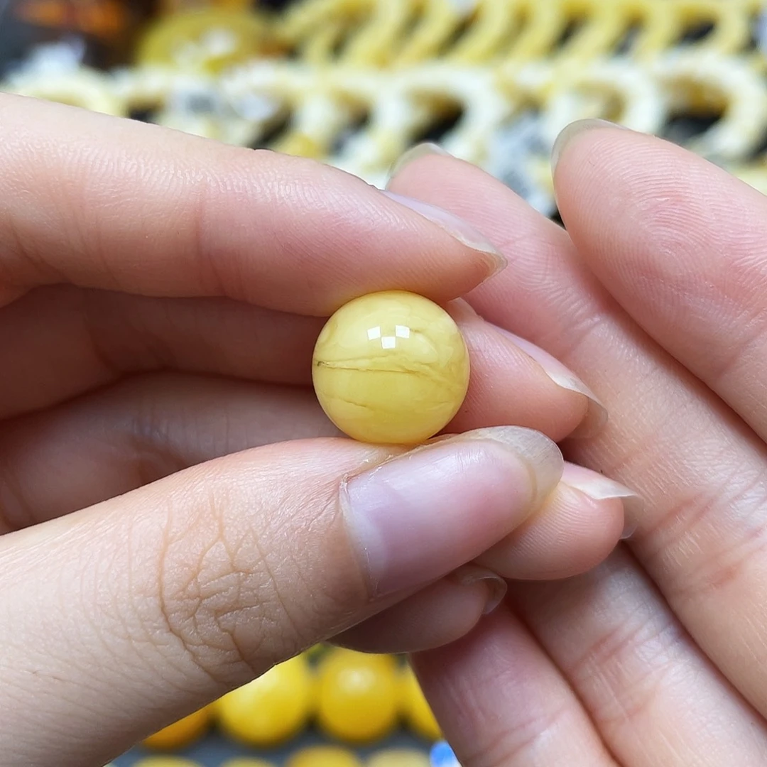 未镶嵌蜜蜡裸石圆珠12.7mm瑕