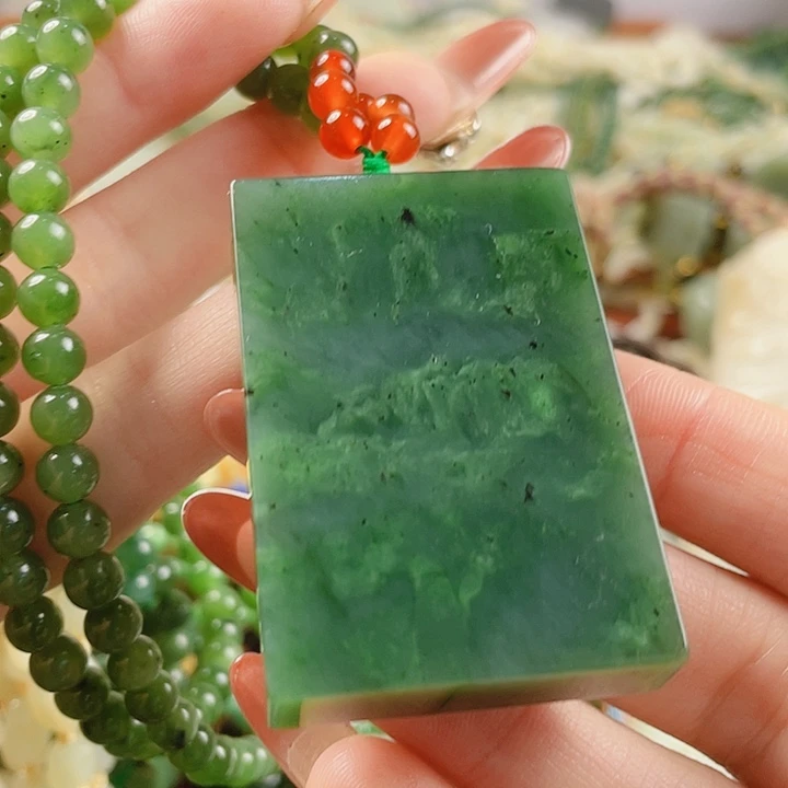 未镶嵌和田玉挂件