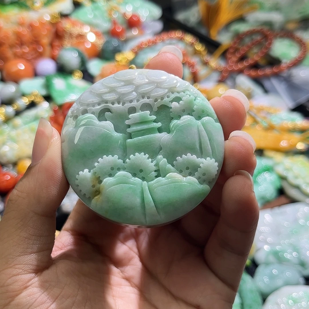 颈饰未镶嵌翡翠待编织