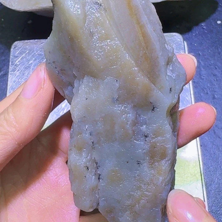 和田玉未镶嵌珠宝半成品