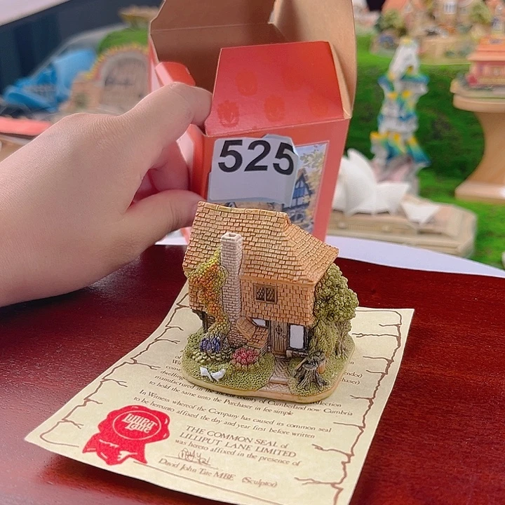 中古小房子微缩景观