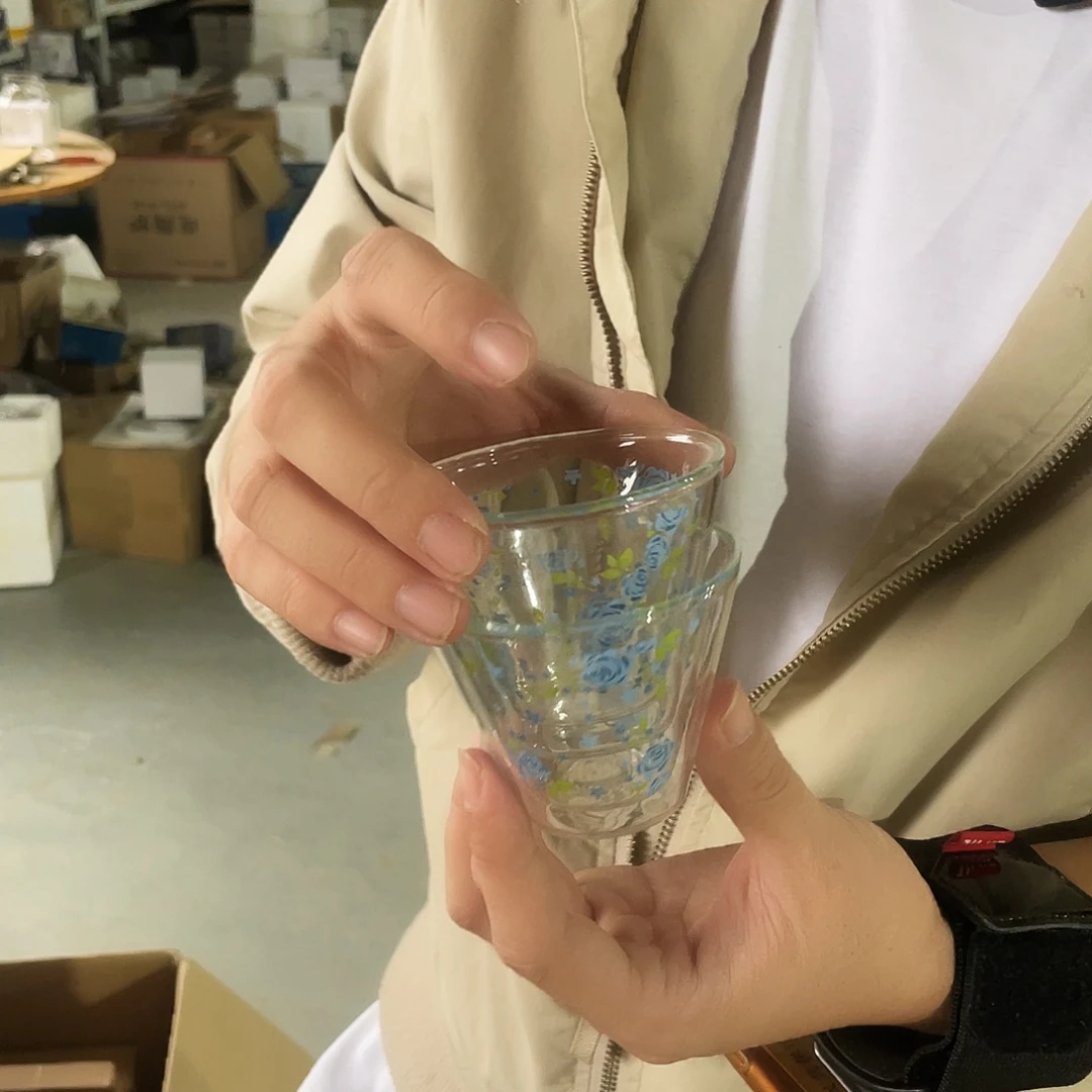 尾货29两只啊啊啊啊