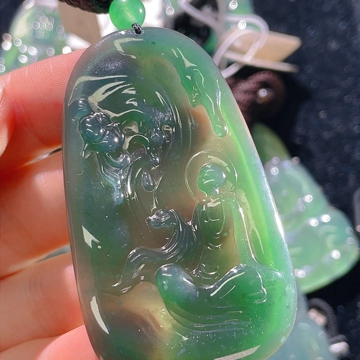 翡翠颈饰未镶嵌25，