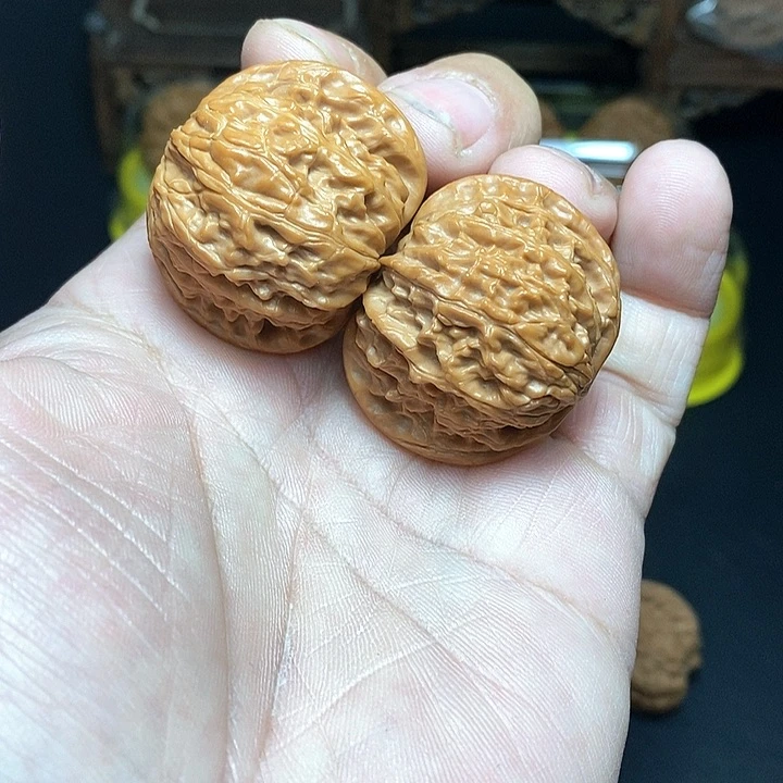 吊坠文玩核桃那****去38尺，磨盘